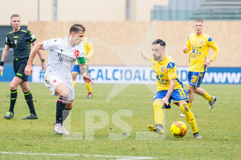 2021-02-07 - Samuele Neglia (Fermana FC) e Pompeu Da Silva Ronaldo (Padova) - PADOVA CALCIO VS FERMANA FC - ITALIAN SERIE C - SOCCER