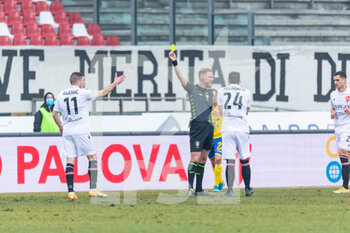 2021-02-07 - L'ammonizione a Enej Jelenič (Padova) - PADOVA CALCIO VS FERMANA FC - ITALIAN SERIE C - SOCCER