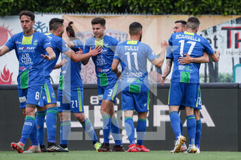 2021-05-19 - Simone Guerra Feralpisalò esulta dopo il gol con i compagni - FERALPISALò VS VIRTUS ECOMP VERONA - ITALIAN SERIE C - SOCCER