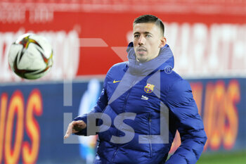 2021-02-10 - Clement Lenglet of FC Barcelona warms up during the Spanish Cup, Copa del Rey, semi final, 1st leg football match between FC Sevilla and FC Barcelona on February 10, 2021 at Sanchez Pizjuan stadium in Sevilla, Spain - Photo Laurent Lairys / DPPI - SEMI FINAL - FC SEVILLA AND FC BARCELONA - SPANISH CUP - SOCCER
