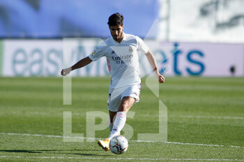2020-10-31 - Marco Asensio of Real Madrid in action during the Spanish championship La Liga football match between Real Madrid and SD Huesca on October 31, 2020 at Alfredo Di Stefano stadium in Valdebebas, Madrid, Spain - Photo Oscar J Barroso / Spain DPPI / DPPI - REAL MADRID VS SD HUESCA - SPANISH LA LIGA - SOCCER