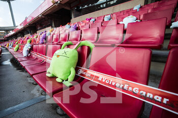 2020-12-20 - Delivery of stuffed animals as a solidarity act of the Granada Club Futbol, ââwith the most needy families during the Spanish championship La Liga football match between Granada CF and Real Betis Balompie on December 20, 2020 at Nuevos Los Carmenes Stadium in Granada, Spain - Photo Joaquin Corchero / Spain DPPI / DPPI - GRANADA CF VS REAL BETIS BALOMPIE - SPANISH LA LIGA - SOCCER