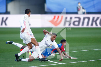 2021-01-30 - Sergio Leon of Levante is fouled by Eder Militao of Real Madrid during the Spanish championship La Liga football match between Real Madrid and Levante UD on january 30, 2021 at Ciudad Deportiva Real Madrid in Valdebebas near Madrid, Spain - Photo Oscar J Barroso / Spain DPPI / DPPI - REAL MADRID AND LEVANTE UD - SPANISH LA LIGA - SOCCER