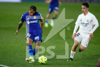 2021-02-09 - Damian Suarez of Getafe and Sergio Arribas of Real Madrid in action during the Spanish championship La Liga football match between Real Madrid and Getafe CF on february 9, 2021 at Ciudad Deportiva Real Madrid in Valdebebas near Madrid, Spain - Photo Oscar J Barroso / Spain DPPI / DPPI - REAL MADRID AND GETAFE CF - SPANISH LA LIGA - SOCCER
