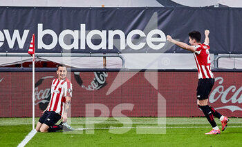 2021-03-07 - Alex Berenguer of Athletic Club celebrating his goal with his teammates during the Spanish championship La Liga football match between Athletic Club and Granada CF on March 7, 2021 at San Mames stadium in Bilbao, Spain - Photo Inigo Larreina / Spain DPPI / DPPI - ATHLETIC CLUB AND GRANADA CF - SPANISH LA LIGA - SOCCER