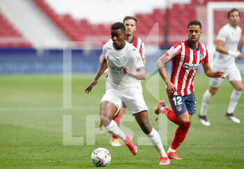2021-04-22 - Idrissa Doumbia of Huesca in action during the spanish league, La Liga, football match played between Atletico de Madrid and SD Huesca at Wanda Metropolitano stadium on April 22, 2021, in Madrid, Spain. - ATLETICO DE MADRID VS SD HUESCA - SPANISH LA LIGA - SOCCER