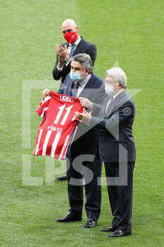 2021-05-23 - Luis Rubiales, President of RFEF, Jose Manuel Rodriguez Uribes, Minister of Culture and Sport and Enrique Cerezo, President of Atletico de Madrid during the 2020/2021 Spanish championship La Liga, Champions Trophy award ceremony celebrated at Wanda Metropolitano stadium on May 23, 2021 in Madrid, Spain - Photo Irina R Hipolito / Spain DPPI / DPPI - CHAMPIONS TROPHY AWARD CEREMONY 2021 - SPANISH LA LIGA - SOCCER