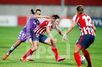 2020-11-15 - Silvia Meseguer of Atletico de Madrid and Rosa Marquez of Real Betis in action during the Women's Spanish championship, Primera Iberdrola football match between Atletico de Madrid and Real Betis Balompie on November 15, 2020 at Ciudad Deportiva Wanda in Alcala de Henares, Madrid, Spain - Photo Oscar J Barroso / Spain DPPI / DPPI - ATLETICO DE MADRID VS REAL BETIS BALOMPIE - SPANISH PRIMERA DIVISION WOMEN - SOCCER
