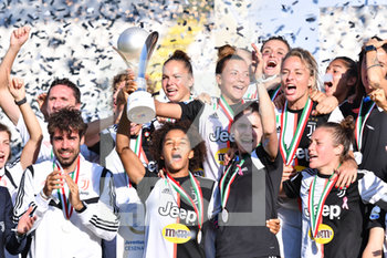2019-10-27 - La Juventus alza la supercoppa - JUVENTUS VS FIORENTINA WOMEN´S - WOMEN SUPERCOPPA - SOCCER