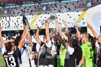 2019-10-27 - La Juventus festeggia - JUVENTUS VS FIORENTINA WOMEN´S - WOMEN SUPERCOPPA - SOCCER