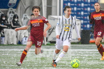 2021-01-06 - Annahita Zamanian(Juventus) e Manuela Giuliano (Roma) - SEMIFINALE - JUVENTUS VS ROMA - WOMEN SUPERCOPPA - SOCCER