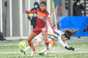 2021-01-06 - Lindsey Thomas (Roma) su Tuija Annika Hyyrynen (Juventus) - SEMIFINALE - JUVENTUS VS ROMA - WOMEN SUPERCOPPA - SOCCER