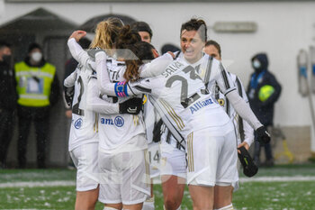 2021-01-06 - Cristiana Girelli (Juventus) festeggia il passaggio del turno con le compagne - SEMIFINALE - JUVENTUS VS ROMA - WOMEN SUPERCOPPA - SOCCER