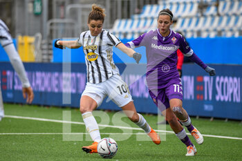 2021-01-10 - Cristiana Girelli (Juventus) and Valery Vigilucci (Fiorentina) - FINALE - JUVENTUS VS FIORENTINA FEMMINILE - WOMEN SUPERCOPPA - SOCCER