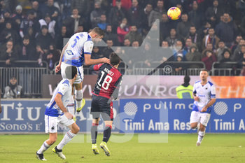 2019-12-05 - Nahitan Nandez del Cagliari Calcio, Julian Chabot della Sampdoria - QUARTO TURNO - CAGLIARI VS SAMPDORIA - ITALIAN CUP - SOCCER