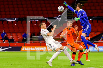 2020-11-15 - Luuk de Jong of the Netherlands, Ibrahim Sehic of Bosnia and Herzegovina during the UEFA Nations League football match between Netherlands and Bosnia and Herzegovina on november 15, 2020 at Johan Cruijff Arena in Amsterdam, Netherlands - Photo Marcel ter Bals / Orange Pictures / DPPI - NETHERLANDS VS BOSNIA AND HERZEGOVINA - UEFA NATIONS LEAGUE - SOCCER