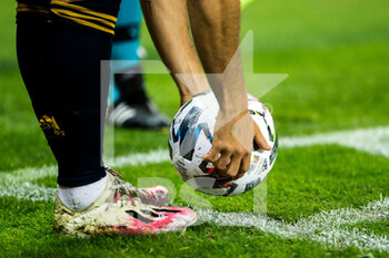2020-11-17 - Detail of ball during the UEFA Nations league football match between Spain and Germany on November 17, 2020 at the la Cartuja Stadium in Sevilla, Spain - Photo Joaquin Corchero / Spain DPPI / DPPI - SPAIN VS GERMANY - UEFA NATIONS LEAGUE - SOCCER