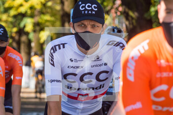 2020-10-04 - Szymon Krawczyk (CCC Development Team) (POL) - going to team presentation of Piccolo Giro di Lombardia 2020 - IL PICCOLO LOMBARDIA - UNDER 23 - STREET - CYCLING