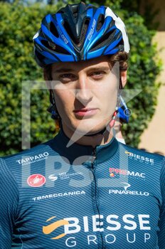 2020-10-04 - Filippo Conca (Biesse Arvedi) (ITA) at team presentation of Piccolo Giro di Lombardia 2020 - IL PICCOLO LOMBARDIA - UNDER 23 - STREET - CYCLING