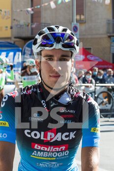 2020-10-04 - Luca Rastelli (ITA)(Team Colpack Ballan) - present at start of Piccolo Giro di Lombardia 2020 - IL PICCOLO LOMBARDIA - UNDER 23 - STREET - CYCLING
