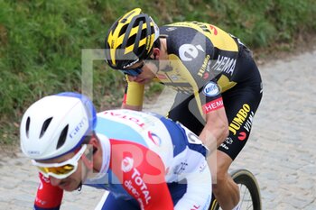 04/04/2021 - Wout Van Aert of Jumbo - Visma in Koppenberg during the UCI Ronde van Vlaanderen - Tour des Flandres 2021, cycling race, Antwerp - Oudenaarde on April, 4, 2021 in Oudenaarde, Belgium - Photo Laurent Lairys / DPPI - TOUR DES FLANDRES 2021 - ANTWERP - OUDENAARDE - STRADA - CICLISMO