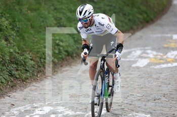 04/04/2021 - Julian Alaphilippe of Deceucink - Quick Step in Koppenberg during the UCI Ronde van Vlaanderen - Tour des Flandres 2021, cycling race, Antwerp - Oudenaarde on April, 4, 2021 in Oudenaarde, Belgium - Photo Laurent Lairys / DPPI - TOUR DES FLANDRES 2021 - ANTWERP - OUDENAARDE - STRADA - CICLISMO