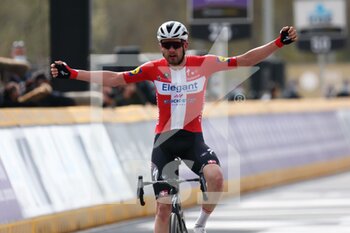 04/04/2021 - Kasper Asgreen of Deceucink - Quick Step winner during the UCI Ronde van Vlaanderen - Tour des Flandres 2021, cycling race, Antwerp - Oudenaarde on April, 4, 2021 in Oudenaarde, Belgium - Photo Laurent Lairys / DPPI - TOUR DES FLANDRES 2021 - ANTWERP - OUDENAARDE - STRADA - CICLISMO