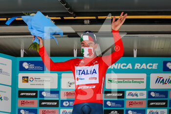 15/06/2021 - Elia VIVIANI ITALIAN NATIONAL TEAM veste la maglia rossa di leader della classifica a punti - ADRIATICA IONICA RACE 2021 - TRIESTE-AVIANO - STRADA - CICLISMO