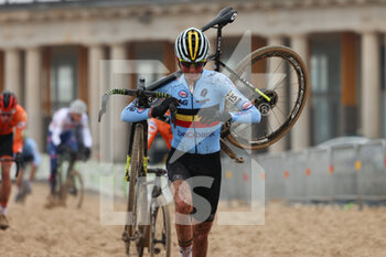 2021-01-30 - Emiel Verstrynge from Belgium during the 2021 UCI Cyclo-Cross World Championships, Men Under 23, on January 30, 2021 in Oostende, Belgium - Photo Fabien Boukla / DPPI - 2021 UCI CYCLO-CROSS WORLD CHAMPIONSHIPS, MEN UNDER 23 - CYCLOCROSS - CYCLING