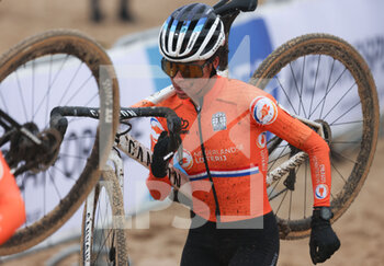 2021-01-30 - Ceylin Del Carmen Alvarado from Netherlands during the 2021 UCI Cyclo-Cross World Championships, Women Elite, on January 30, 2021 in Oostende, Belgium - Photo Fabien Boukla / DPPI - 2021 UCI CYCLO-CROSS WORLD CHAMPIONSHIPS, WOMEN ELITE - CYCLOCROSS - CYCLING