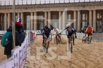 2021-01-31 - David Menut from France and Curtis White from United States of America during the 2021 UCI Cyclo-Cross World Championships, Men Elite, on January 31, 2021 in Oostende, Belgium - Photo Fabien Boukla / DPPI - 2021 UCI CYCLO-CROSS WORLD CHAMPIONSHIPS, MEN ELITE - CYCLOCROSS - CYCLING