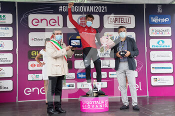 2021-06-09 - cerimonia 1° classificato a San Pellegrino Terme: Alois Charrin (Swiss Racing Accademy)  - GIRO D'ITALIA U23 SONDRIO-LAGO CAMPO MORO - GIRO D'ITALIA - CYCLING