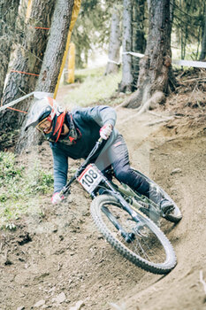 2021-07-25 - GAVA Lisa during the iXS European Downhill Cup, Mountain Bike cycling event on July 25, 2021 in Pila, Italy - Photo Olly Bowman / DPPI - IXS EUROPEAN DOWNHILL CUP 2021 - MTB - MOUNTAIN BIKE - CYCLING