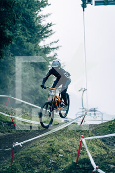 2021-07-25 - ROBERTS Scott during the iXS European Downhill Cup, Mountain Bike cycling event on July 25, 2021 in Pila, Italy - Photo Olly Bowman / DPPI - IXS EUROPEAN DOWNHILL CUP 2021 - MTB - MOUNTAIN BIKE - CYCLING