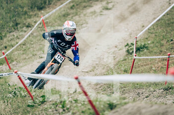 2021-07-25 - STEVENS-MCNAB Lachlan during the iXS European Downhill Cup, Mountain Bike cycling event on July 25, 2021 in Pila, Italy - Photo Olly Bowman / DPPI - IXS EUROPEAN DOWNHILL CUP 2021 - MTB - MOUNTAIN BIKE - CYCLING