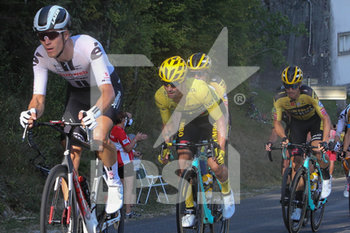 2020-09-18 - Primoz Roglic of Team Jumbo - Visma during the Tour de France 2020, cycling race stage 19, Bourg en Bresse - Champagnole (165,5 km) on September 18, 2020 in Champagnole, France - Photo Laurent Lairys / DPPI - STAGE 19, BOURG EN BRESSE - CHAMPAGNOLE 2020 - TOUR DE FRANCE - CYCLING