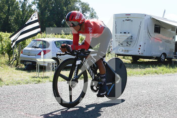 2021-07-17 - Nairo Quintana of Team Arkea Samsic during the Tour de France 2021, Cycling race stage 20, time trial, Libourne - Saint Emilion (30,8 Km) on July17, 2021 in Lussac, France - Photo Laurent Lairys / DPPI - TOUR DE FRANCE 2021, CYCLING RACE STAGE 20, TIME TRIAL, LIBOURNE - SAINT EMILION (30,8 KM) - TOUR DE FRANCE - CYCLING