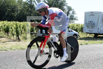 2021-07-17 - David Gaudu of Groupama - FDJ during the Tour de France 2021, Cycling race stage 20, time trial, Libourne - Saint Emilion (30,8 Km) on July17, 2021 in Lussac, France - Photo Laurent Lairys / DPPI - TOUR DE FRANCE 2021, CYCLING RACE STAGE 20, TIME TRIAL, LIBOURNE - SAINT EMILION (30,8 KM) - TOUR DE FRANCE - CYCLING