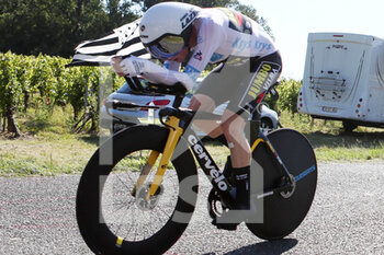 2021-07-17 - Jonas Wingegaard of Jumbo - Visma during the Tour de France 2021, Cycling race stage 20, time trial, Libourne - Saint Emilion (30,8 Km) on July17, 2021 in Lussac, France - Photo Laurent Lairys / DPPI - TOUR DE FRANCE 2021, CYCLING RACE STAGE 20, TIME TRIAL, LIBOURNE - SAINT EMILION (30,8 KM) - TOUR DE FRANCE - CYCLING
