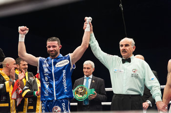 2018-12-14 - Giovanni De Carolis si aggiudica il titolo dei supermedi - TITOLO WBC SUPERMEDI - DE CAROLIS VS LEPEI - BOXING - CONTACT