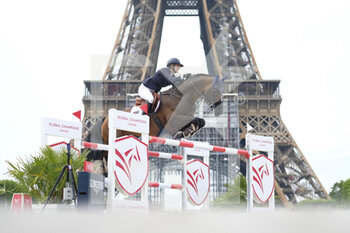 2021-06-26 - Suus KUYTEN (NED) riding ALFA JORDAN, Global Champions League, second competition presented by Metrobus Prize during the Longines Paris Eiffel Jumping 2021, Longines Global Champions Tour Equestrian CSI 5 on June 26, 2021 at Champ de Mars in Paris, France - Photo Christophe Bricot / DPPI - LONGINES PARIS EIFFEL JUMPING 2021, LONGINES GLOBAL CHAMPIONS TOUR EQUESTRIAN CSI 5 - INTERNATIONALS - EQUESTRIAN