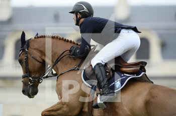 2021-07-10 - Julien Gonin riding Caprice de Guinfard during the Masters Chantilly 2021, FEI equestrian event, Jumping CSI5 on July 10, 2021 at Chateau de Chantilly in Chantilly, France - Photo Christophe Bricot / DPPI - MASTERS CHANTILLY 2021, FEI EQUESTRIAN EVENT, JUMPING CSI5 - INTERNATIONALS - EQUESTRIAN