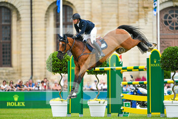 2021-07-11 - Douglas Lindelow of Sweden riding Cheldon during the Rolex Grand Prix Table A against the clock 1m60 with jump off, of the Masters Chantilly 2021, FEI equestrian event, Jumping CSI5 on July 11, 2021 at Chateau de Chantilly in Chantilly, France - Photo Victor Joly / DPPI - MASTERS CHANTILLY 2021, FEI EQUESTRIAN EVENT, JUMPING CSI5 - INTERNATIONALS - EQUESTRIAN