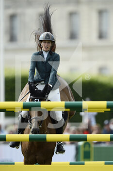 2021-07-11 - Marie Demonte riding Vega de La Roche during the Masters Chantilly 2021, FEI equestrian event, Jumping CSI5 on July 11, 2021 at Chateau de Chantilly in Chantilly, France - Photo Christophe Bricot / DPPI - MASTERS CHANTILLY 2021, FEI EQUESTRIAN EVENT, JUMPING CSI5 - INTERNATIONALS - EQUESTRIAN
