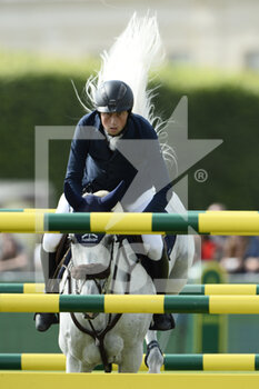 2021-07-11 - Martin Fuchs riding Leone Jei during the Masters Chantilly 2021, FEI equestrian event, Jumping CSI5 on July 11, 2021 at Chateau de Chantilly in Chantilly, France - Photo Christophe Bricot / DPPI - MASTERS CHANTILLY 2021, FEI EQUESTRIAN EVENT, JUMPING CSI5 - INTERNATIONALS - EQUESTRIAN