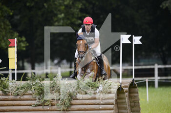 2021-07-17 - Seppe Vilain riding Kawa de la Cour Z during the cross country CCI4-S at Jardy Eventing Show 2021 on July 17, 2021 in Marne la Coquette, France - Photo Christophe Bricot / DPPI - JARDY EVENTING SHOW 2021 - INTERNATIONALS - EQUESTRIAN
