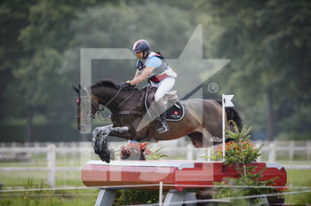 2021-07-17 - Regis Prud'Hon riding Tarastro during the cross country CCI4-S at Jardy Eventing Show 2021 on July 17, 2021 in Marne la Coquette, France - Photo Christophe Bricot / DPPI - JARDY EVENTING SHOW 2021 - INTERNATIONALS - EQUESTRIAN
