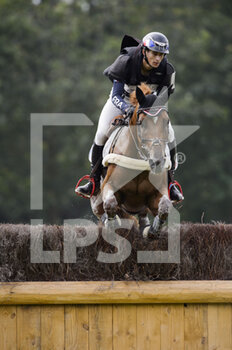 2021-07-17 - Roamin Sans riding Unetoile de la Serre during the cross country CCI4-S at Jardy Eventing Show 2021 on July 17, 2021 in Marne la Coquette, France - Photo Christophe Bricot / DPPI - JARDY EVENTING SHOW 2021 - INTERNATIONALS - EQUESTRIAN