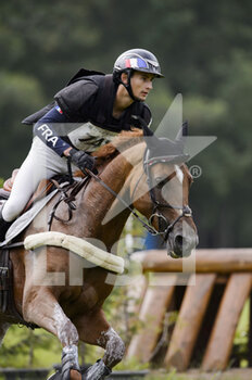 2021-07-17 - Roamin Sans riding Unetoile de la Serre during the cross country CCI4-S at Jardy Eventing Show 2021 on July 17, 2021 in Marne la Coquette, France - Photo Christophe Bricot / DPPI - JARDY EVENTING SHOW 2021 - INTERNATIONALS - EQUESTRIAN