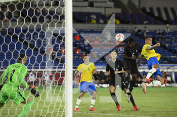 2021-07-22 - Ragnar ACHE (GER) scores a goal during the Olympic Games Tokyo 2020, Football Men's First Round Group D, between Brazil and Germany on July 22, 2021 at International Stadium Yokohama in Yokohama, Japan - Photo Photo Kishimoto / DPPI - OLYMPIC GAMES TOKYO 2020, JULY 22, 2021 - OLYMPIC GAMES TOKYO 2020 - OLYMPIC GAMES